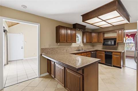 6928 Sawgrass Drive, St Cloud FL - photo 13 of 57