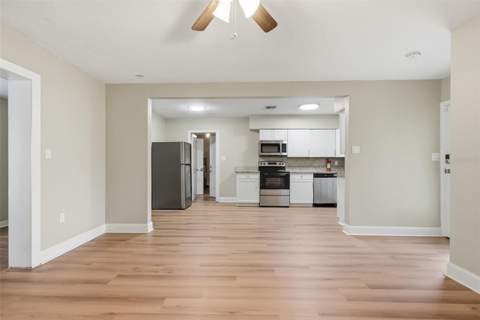 4302 Meadowbrook Avenue, Orlando FL - photo 13 of 36