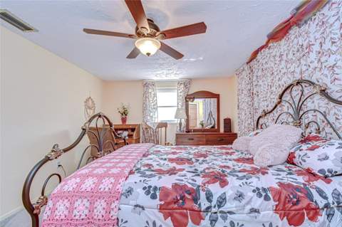 2128 Shannon Drive, Holiday FL - photo 15 of 21