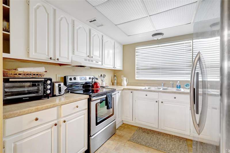 2 bedroom Townhouse at 2811 S PINES DRIVE #15, TALL PINES, LARGO — photo 5