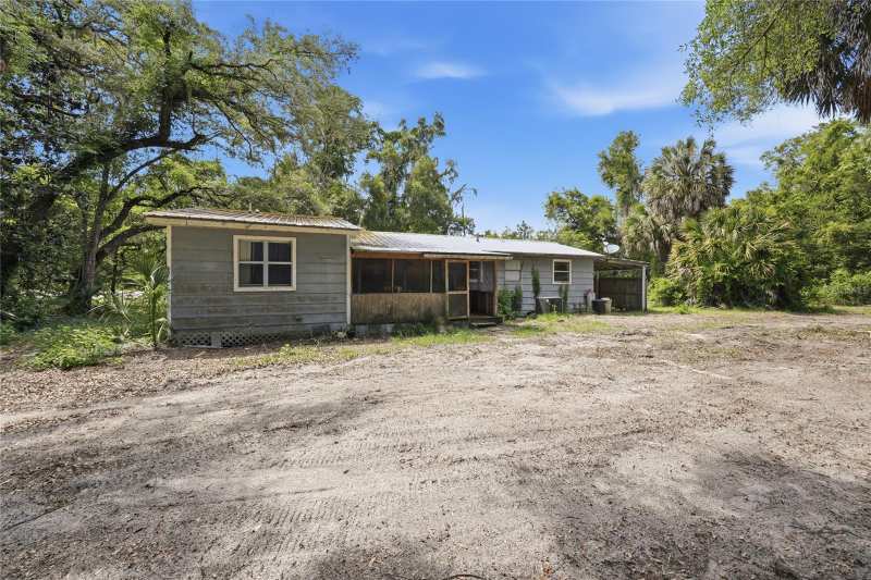 3 bedroom Single Family Residence at 9580 NE Highway 351, Old Town, Old Town — photo 1