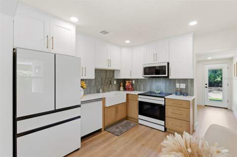 8051 26th Avenue, St Petersburg FL - photo 16 of 64