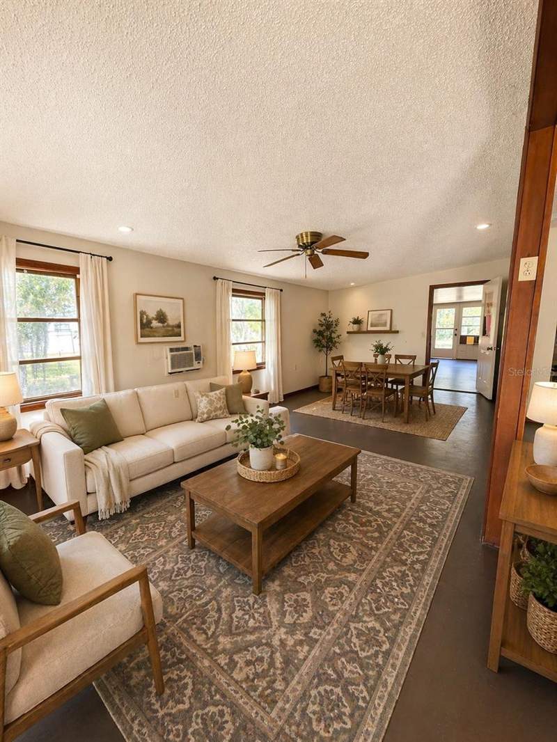 2 bedroom Single Family Residence at 11411 Huggins St, Bassville Park, Leesburg — photo 5
