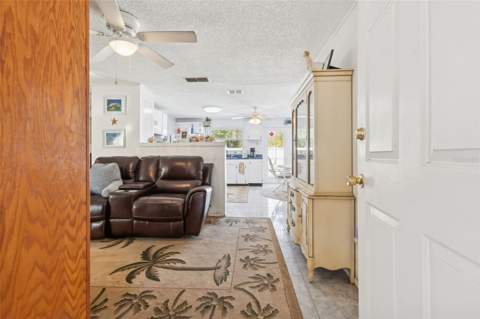 6503 Amundson Court, Tampa FL - photo 14 of 71