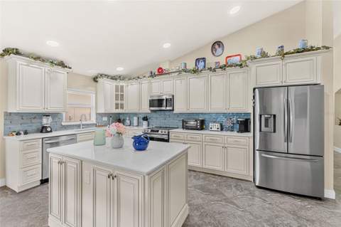 2868 Oconnell Drive, Kissimmee FL - photo 9 of 47