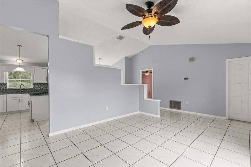 3 bedroom Single Family Residence at 217 Churchill Court, Poinciana Village 2 Nbhd 1, Kissimmee — photo 5