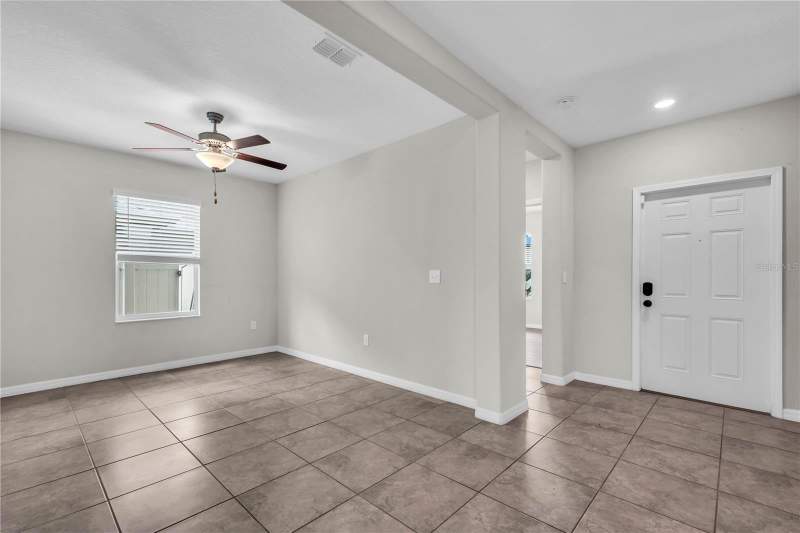 6 bedroom Single Family Residence at 1739 Broad Winged Hawk Drive, Wynnmere East Ph 2, Ruskin — photo 4