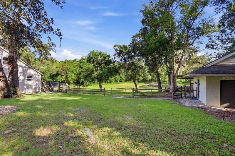 4 bedroom Single Family Residence at 19832 W Eldorado Drive, Eldorado Heights Eaton Sub, Eustis — photo 4