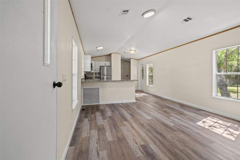 3 bedroom Manufactured Home at 3345 Ballard Street, Weeki Wachee Acres Add, Spring Hill — photo 5