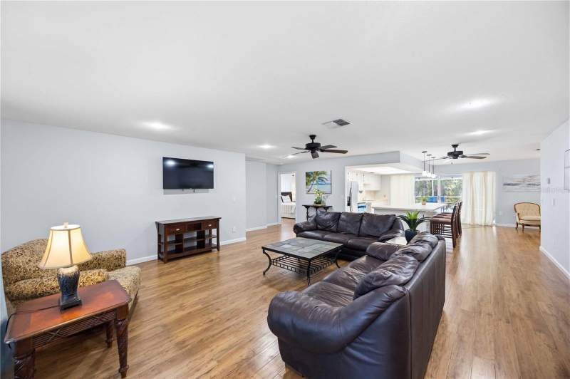 3 bedroom Single Family Residence at 2091 Cannolot Boulevard, Port Charlotte Sec 021, Port Charlotte — photo 5