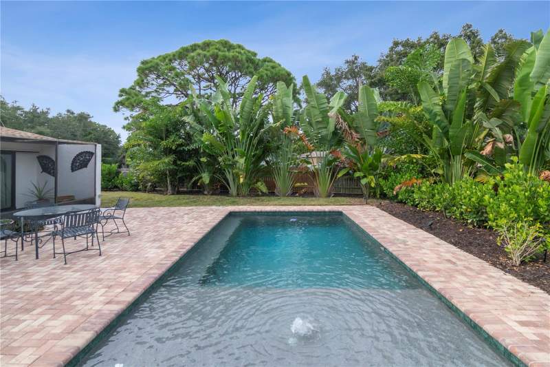 4 bedroom Single Family Residence at 4400 Columbus Way, Lakewood Estates Sec C, St Petersburg — photo 5