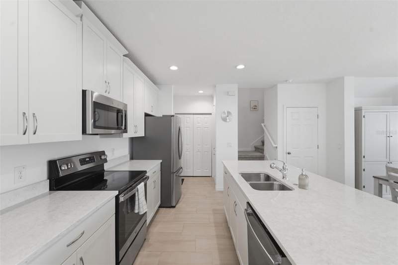 4 bedroom Townhouse at 1255 Wispy Cypress Drive, Cypress Hammock Ph 1, Kissimmee — photo 5