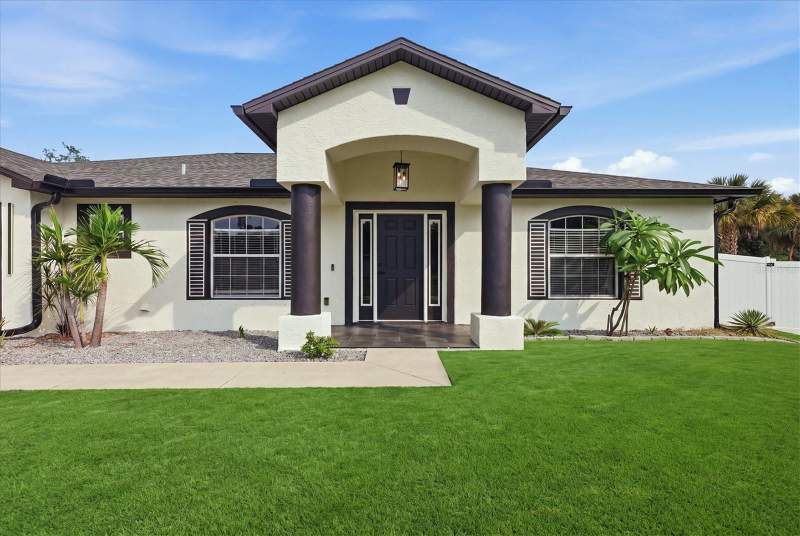 4 bedroom Single Family Residence at 281 Pembroke Drive, Port Charlotte Sec 030, Port Charlotte — photo 3