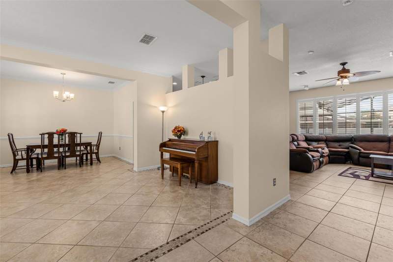 6 bedroom Single Family Residence at 1573 Anna Catherine Drive, Northwood 46/39, Orlando — photo 5