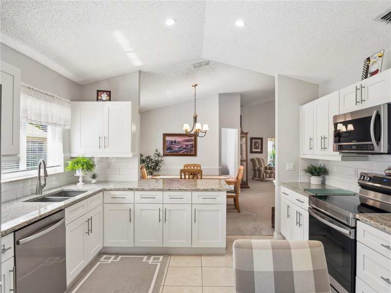 2 bedroom Single Family Residence at 3622 Eversholt Street, Manchester/Kings Rdg Ph 01, Clermont — photo 1
