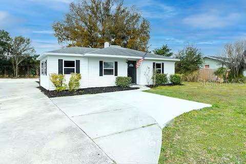 305 Linden Drive, home for sale in Ellenton 34222