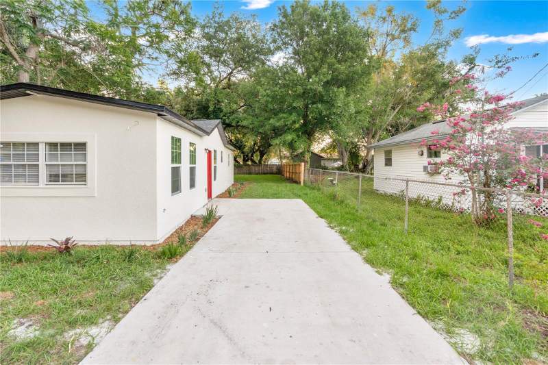 2 bedroom Single Family Residence at 1701 E Bay Street, Joe Louis Park First Add, Winter Garden — photo 3