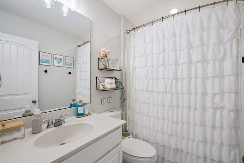 4 bedroom Townhouse at 10554 Green Ivy Lane, Overlook At East Park, Orlando — photo 3