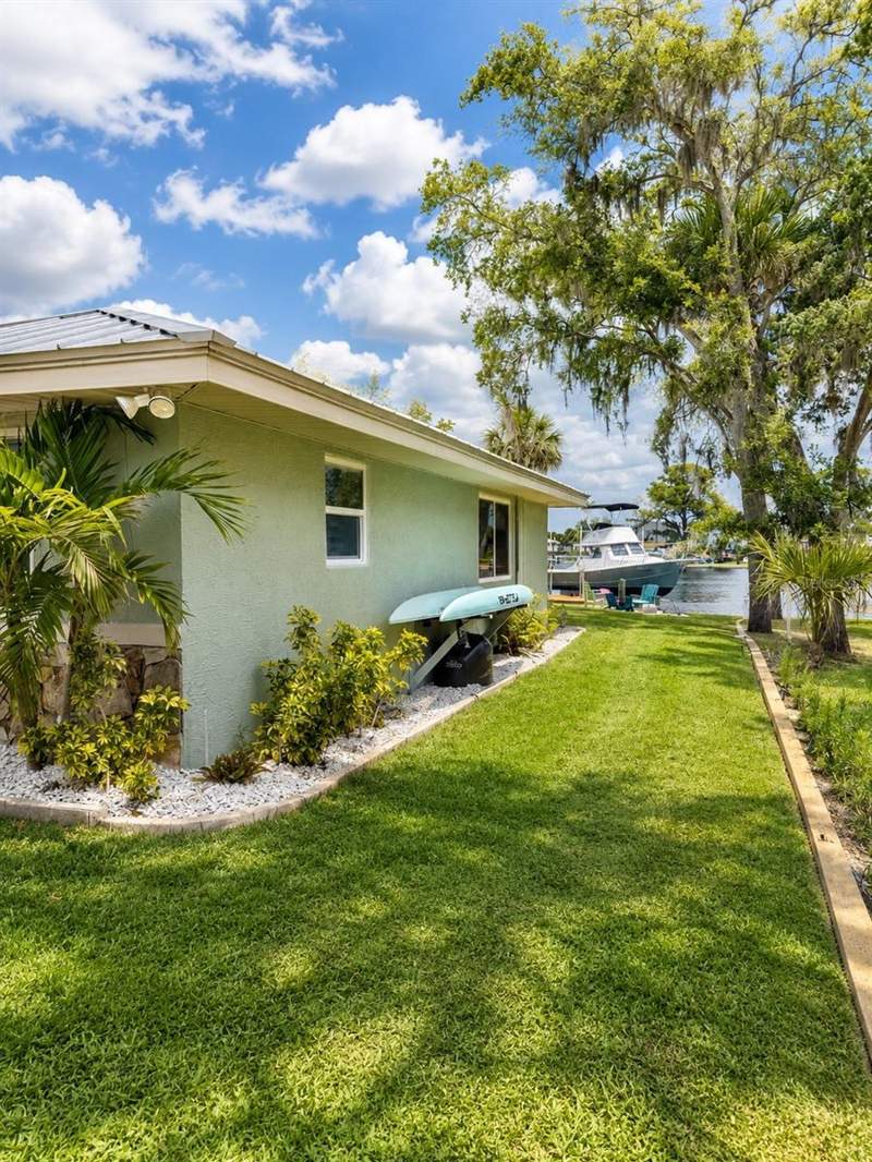 3 bedroom Single Family Residence at 5431 Foley Square, City Of New Port Richey, New Port Richey — photo 2