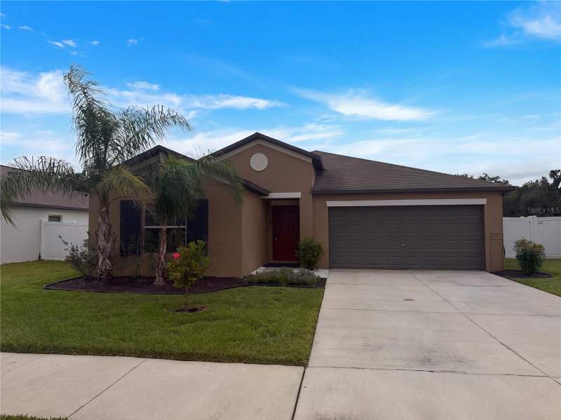 4 bedroom Single Family Residence at 39938 Harmon Grove Court, Hidden River Ph 2, Zephyrhills — photo 2
