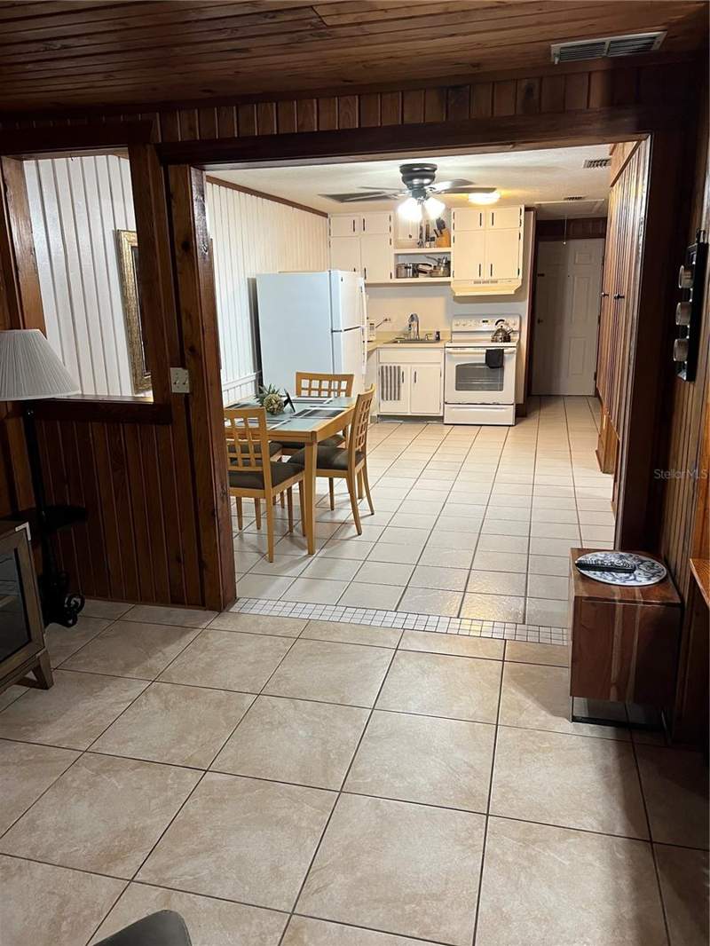 2 bedroom Condominium at 10301 US Highway 27 #100, Vacation Village Condo, Clermont — photo 5