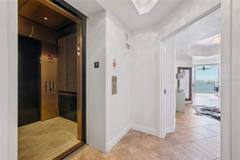 3 bedroom Condominium at 5823 Bowen Daniel Drive #902, Castillo At Westshore Yacht Cl, Tampa — photo 5