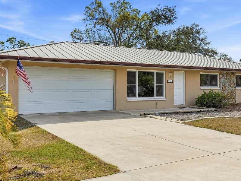 2 bedroom Single Family Residence at 21029 Peachland Boulevard, Port Charlotte Sec 027, Port Charlotte — photo 1