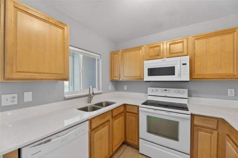2258 Fluorshire Drive, Brandon FL - photo 19 of 48