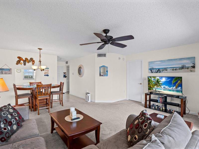 2 bedroom Condominium at 6800 20th Avenue #503, Crosswinds Colony One Condo, St Petersburg — photo 5