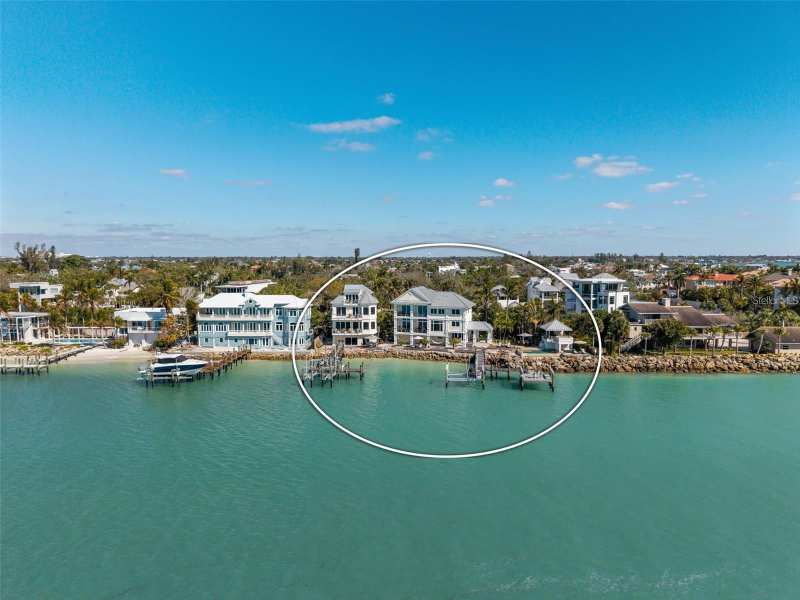 5 bedroom Single Family Residence at 3750 Bayou Louise Lane, Siesta Rev Of, Sarasota — photo 1