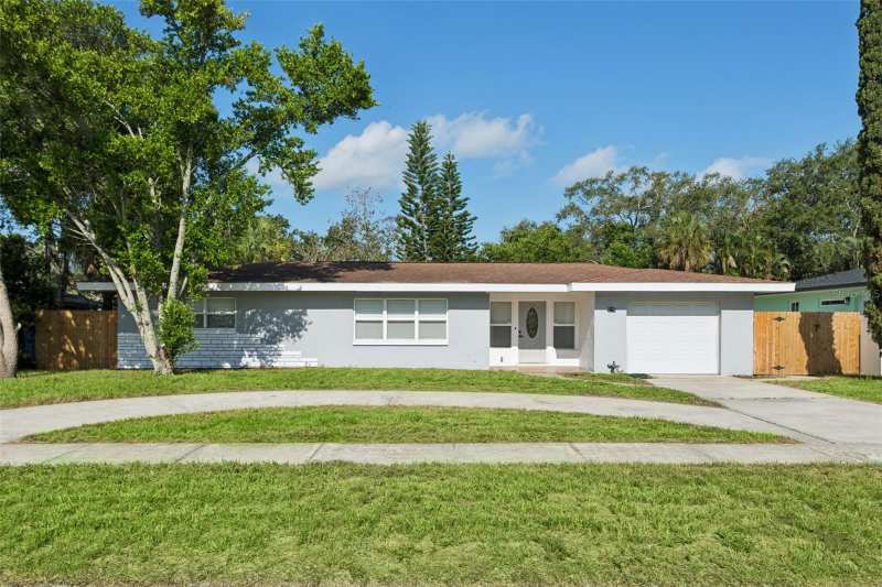 2 bedroom Single Family Residence at 540 Milwaukee Avenue, Pleasant View Terrace 3rd Add, Dunedin — photo 1