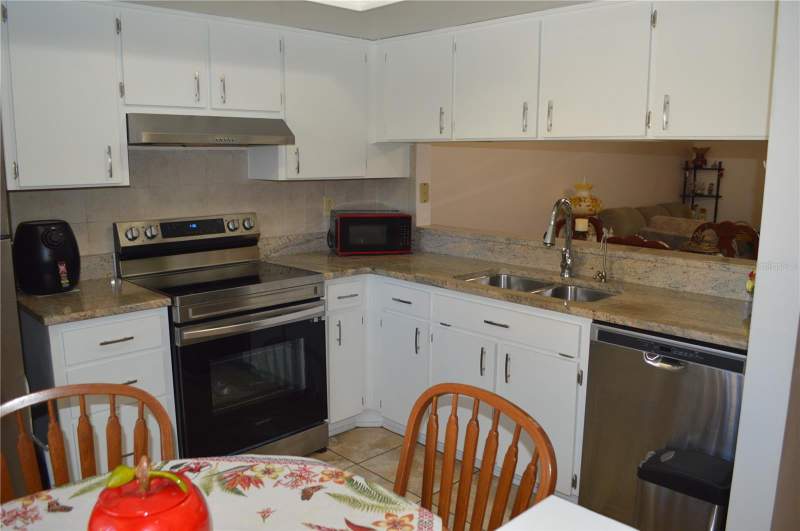 2 bedroom Condominium at 38359 Ironwood Place #38359, Driftwood Zephyrhills, Zephyrhills — photo 5