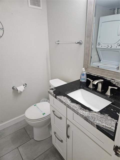 179 Medallion Boulevard #E, Madeira Beach FL - photo 12 of 36