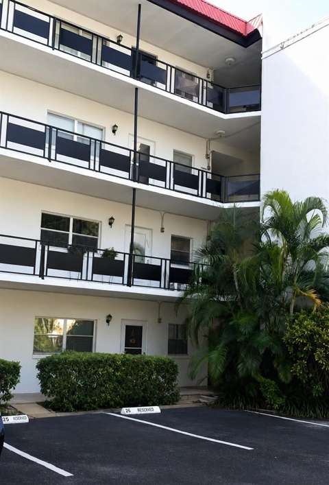 200 El Camino Drive #306, home for sale on El Camino Drive