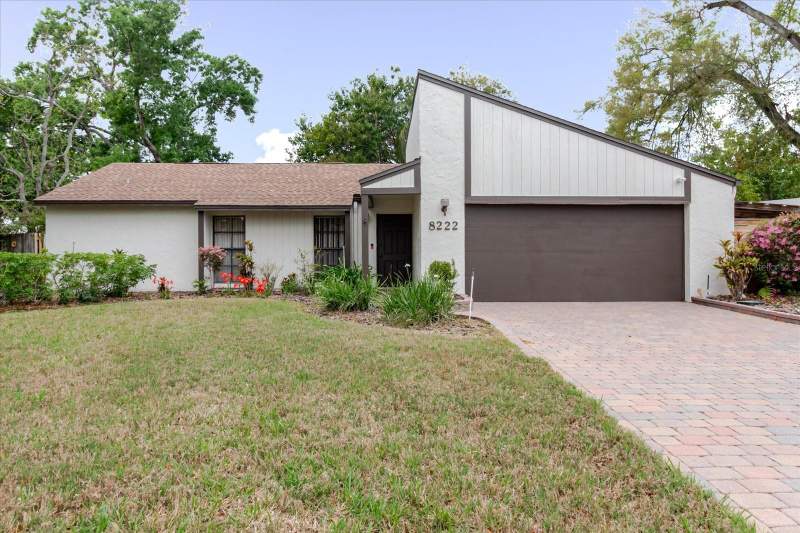 4 bedroom Single Family Residence at 8222 La Serena Drive, Lago Vista Unit 2, Tampa — photo 3