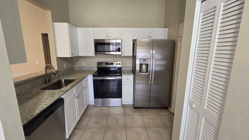 3 bedroom Single Family Residence at 1501 Kestrel Way, Providence Lakes Unit 1, Brandon — photo 4