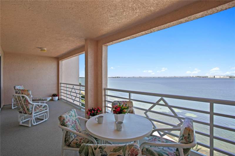 2 bedroom Condominium at 4971 Bacopa Lane #703, Bacopa Bay Condo, St Petersburg — photo 2