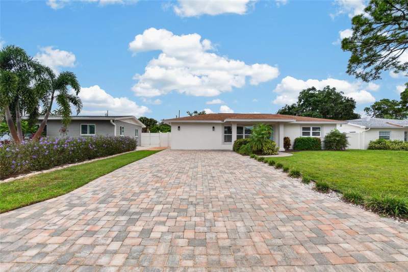 3 bedroom Single Family Residence at 9043 2nd Street, Sun-Lit Shores, St Petersburg — photo 5
