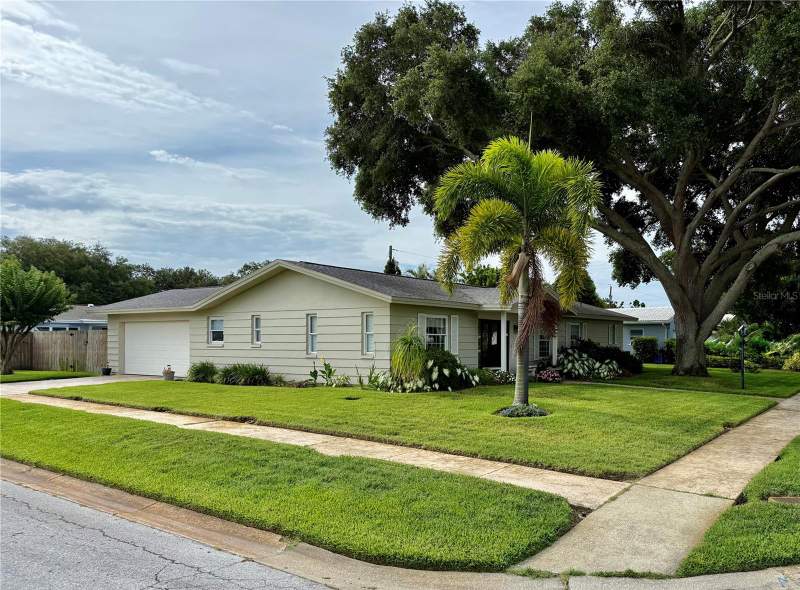 2 bedroom Single Family Residence at 1853 Paradise Lane, Midway Acres, Clearwater — photo 5