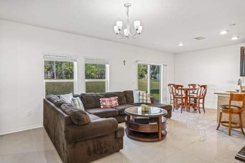 571 Old Windsor Way, Spring Hill FL - photo 16 of 61