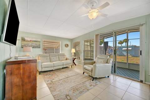 110 E Saint Lucia Loop, Apollo Beach FL - photo 21 of 39