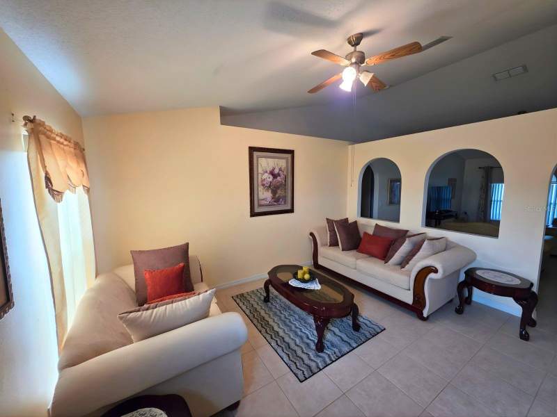 4 bedroom Single Family Residence at 907 Stockport Drive, Poinciana Village 2 Nbhd 1, Kissimmee — photo 5