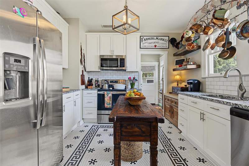 2 bedroom Single Family Residence at 809 E Flora Street, Bungalow Park East Rev Map, Tampa — photo 5