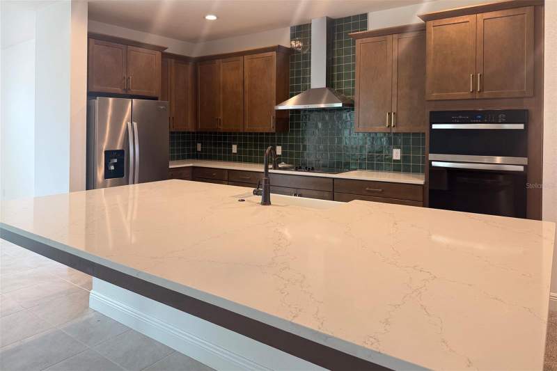 5 bedroom Single Family Residence at 2029 Heart Lake Drive, Trinity Lakes Phase 4, Groveland — photo 2