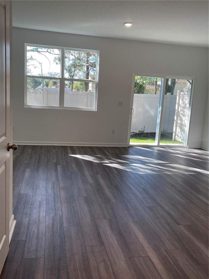 3 bedroom Townhouse at 6157 Daerr Ridge #6157, Tyson Townhomes, Zephyrhills — photo 4