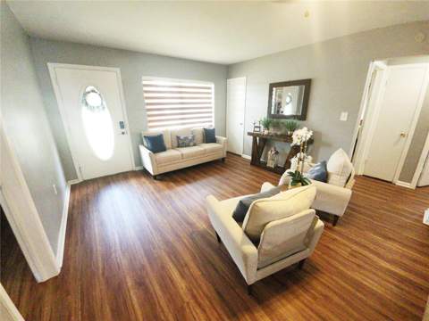 1337 Lee Court, Leesburg FL - photo 8 of 36