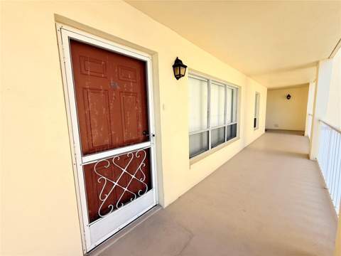 9000 Commodore Drive #302, Seminole FL - photo 6 of 6