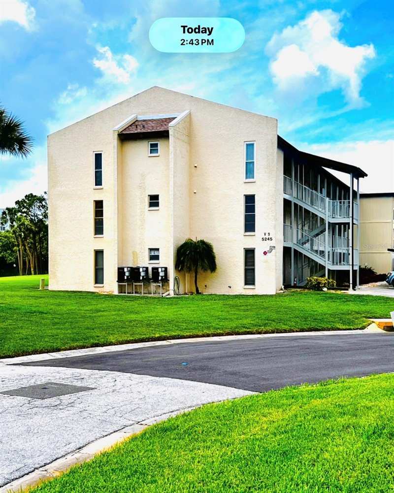 1 bedroom Condominium at 5245 Amulet Drive #102, Gulf Harbors Condo, New Port Richey — photo 1