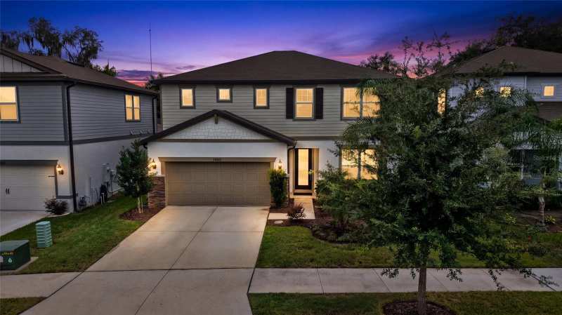 4 bedroom Single Family Residence at 14161 Hammock Crest Way, Hammock Crest, Riverview — photo 1