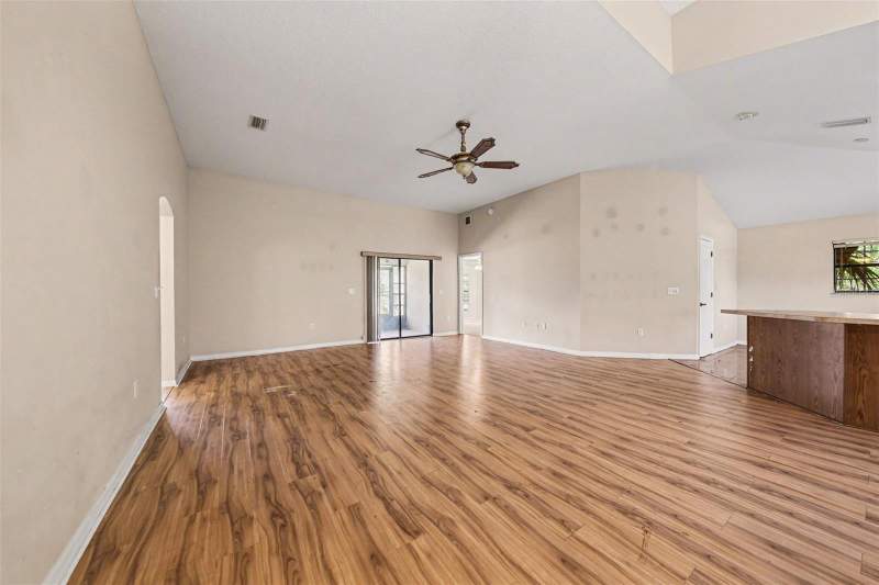 3 bedroom Single Family Residence at 4750 ABACO DRIVE, TAVARES GROVES AT BAYTREE PH 02 LT 71 PB, TAVARES — photo 3